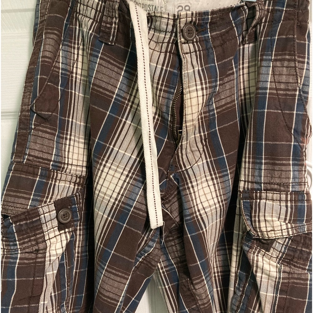 Brown/gray cargo shorts